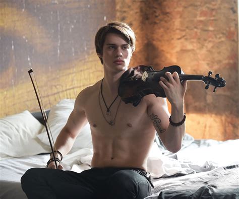 nicholas galitzine naked